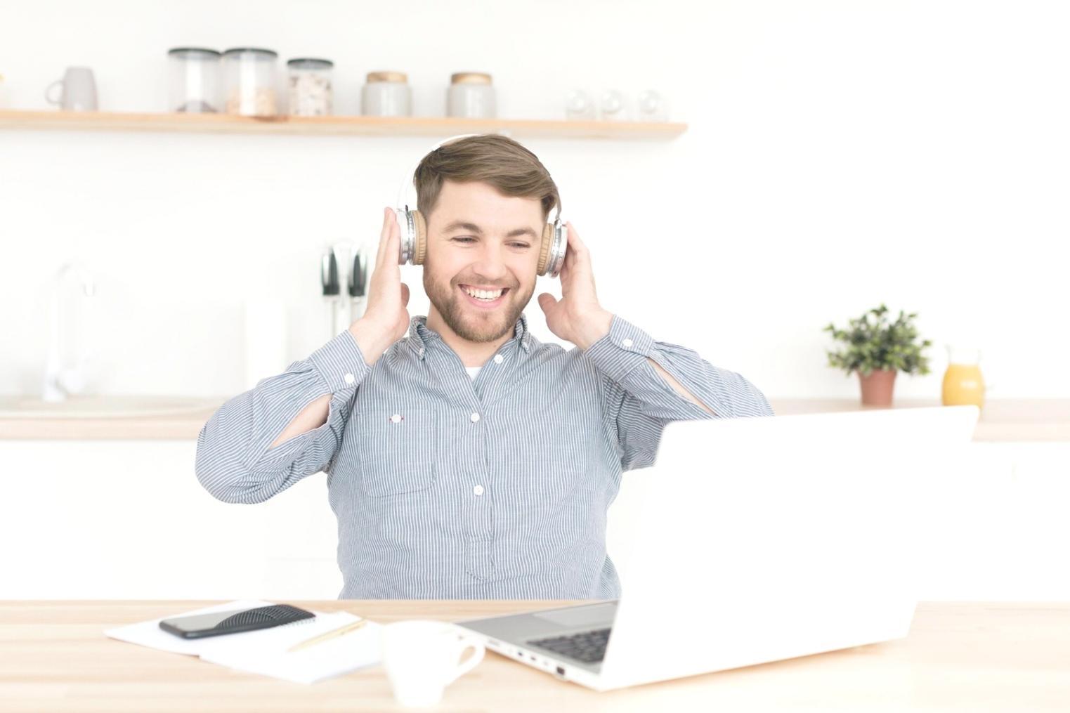 Professionelle Spreadsheet-Analyse auf modernem Arbeitsplatz